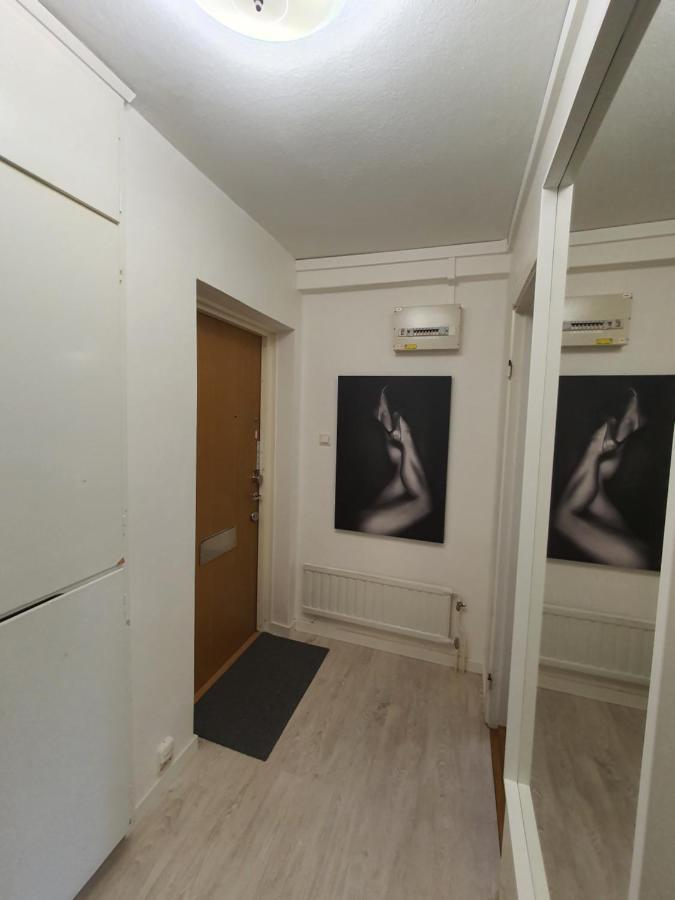 Close To The Metro And The Beach!!! With A View Of The Scandinavian Forest 스톡홀름 외부 사진