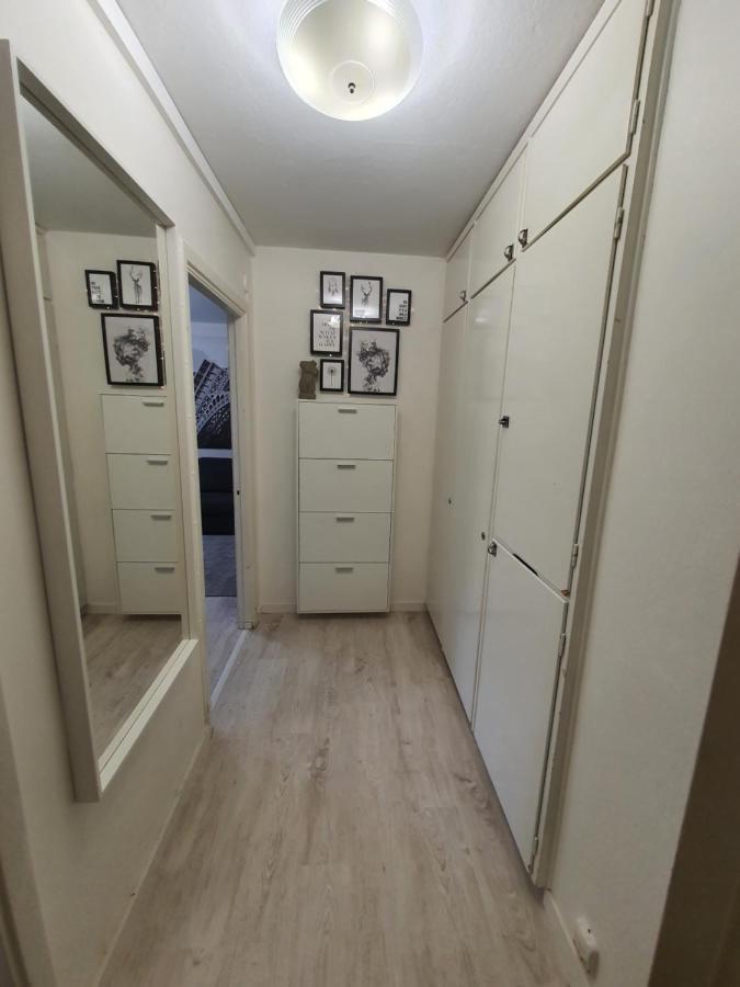 Close To The Metro And The Beach!!! With A View Of The Scandinavian Forest 스톡홀름 외부 사진