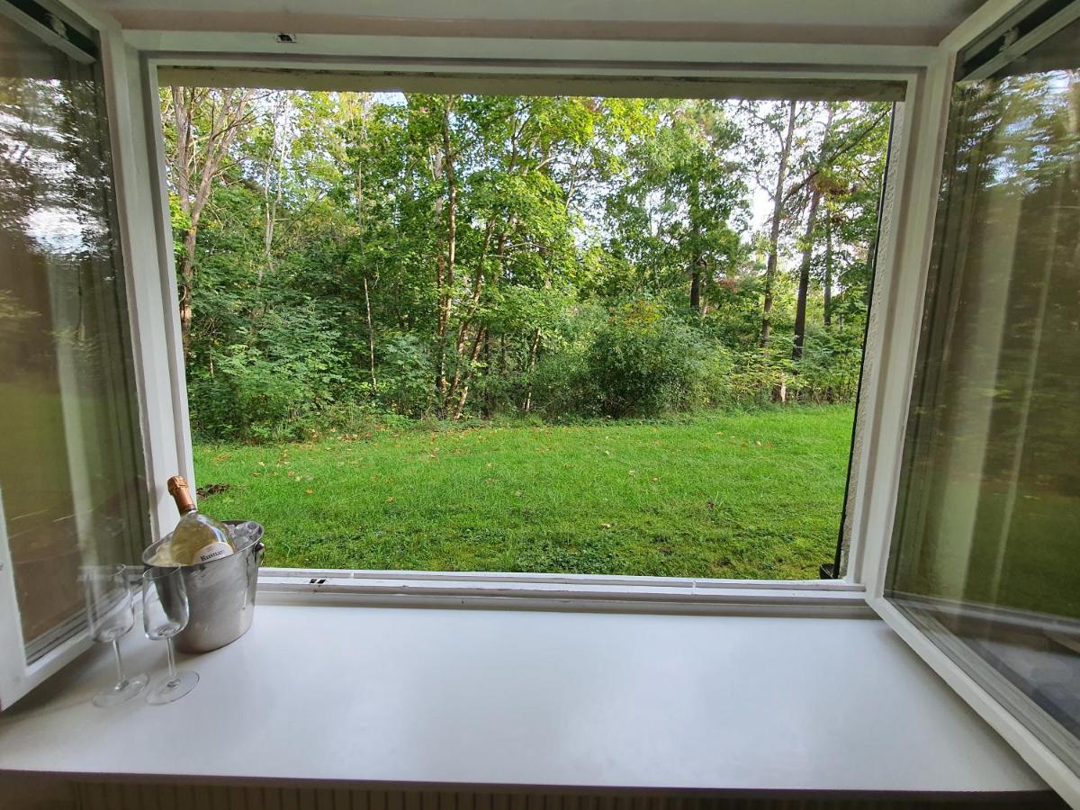 Close To The Metro And The Beach!!! With A View Of The Scandinavian Forest 스톡홀름 외부 사진